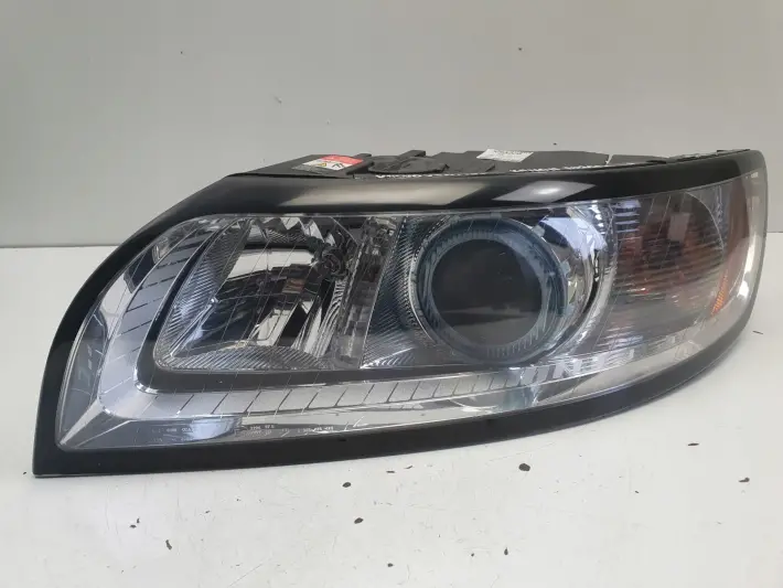 Volvo S40 II V50 LIFT XENON 07-12r PRZEDNIA LAMPA LEWA lewy przód 31299587