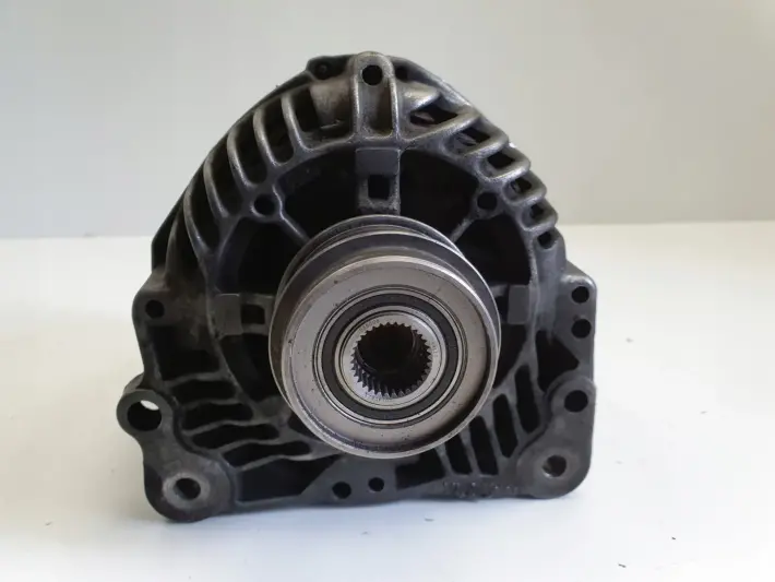 VW Passat B5 Audi A4 B5 A6 C5 1.9 TDI ALTERNATOR Valeo 028903027T 90A
