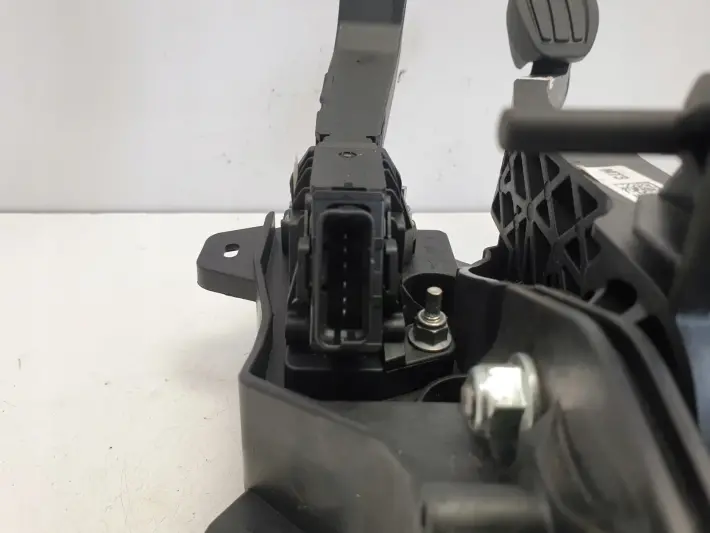 Opel Corsa F POTENCJOMETR GAZU Pedały pedał