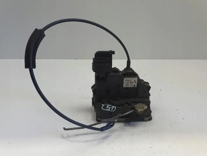 Opel Corsa D ZAMEK DRZWI prawy przód Pasażera 13258279 EN