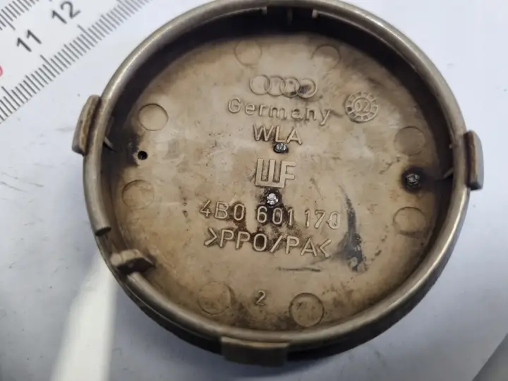Audi DEKIELEK FELGI Kapsel kołpak 4B0601170 59mm 60mm