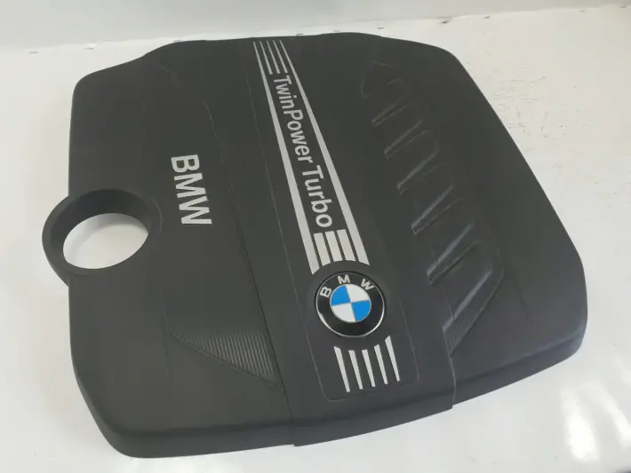 BMW G30 2.0 D OSŁONA SILNIKA górna osłona 7823215