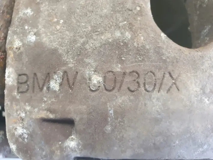 BMW E60 PRZEDNI ZACISK HAMULCOWY prawy przód pasażera 60/30X
