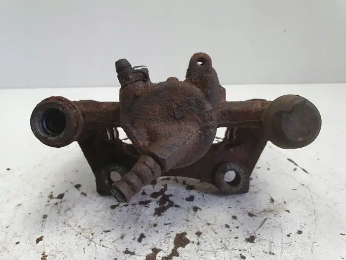 Mercedes Vito W447 PRAWY TYLNY ZACISK HAMULCOWY tył pasażera P.T