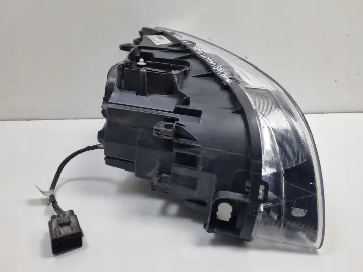 Volvo S60 II V60 LIFT PRZEDNIA LAMPA LEWA lewy przód XENON skrętna 31420261