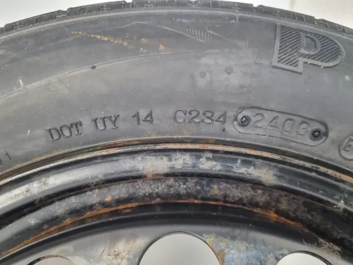 f745f4298713ee95675b1d9a144df836