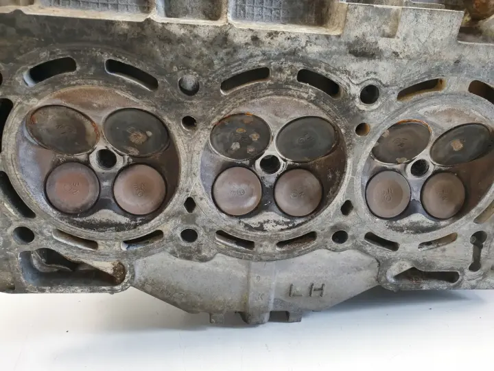 Subaru Outback III 3.0 H6 GŁOWICA CYLINDRÓW