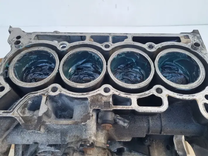 DÓŁ SILNIKA BLOK Renault Scenic Megane III Dacia Duster 1.2 TCE H5F404