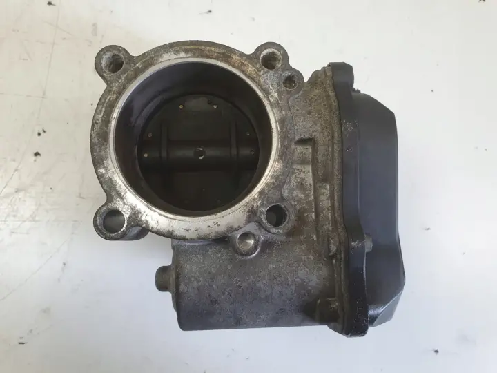 Seat Ibiza III 1.4 16V PRZEPUSTNICA 03C133062S