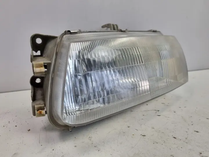 Mazda 323 323C BA PRZEDNIA LAMPA LEWA lewy przód