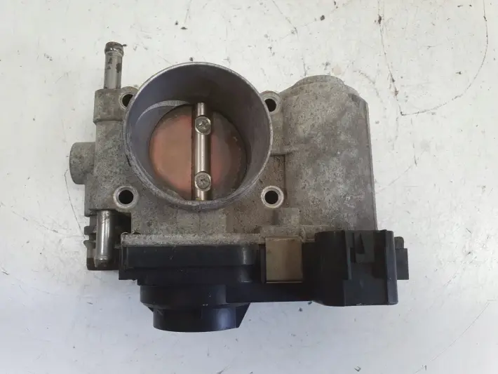 Opel Astra III H 1.6 16V PRZEPUSTNICA 55559227