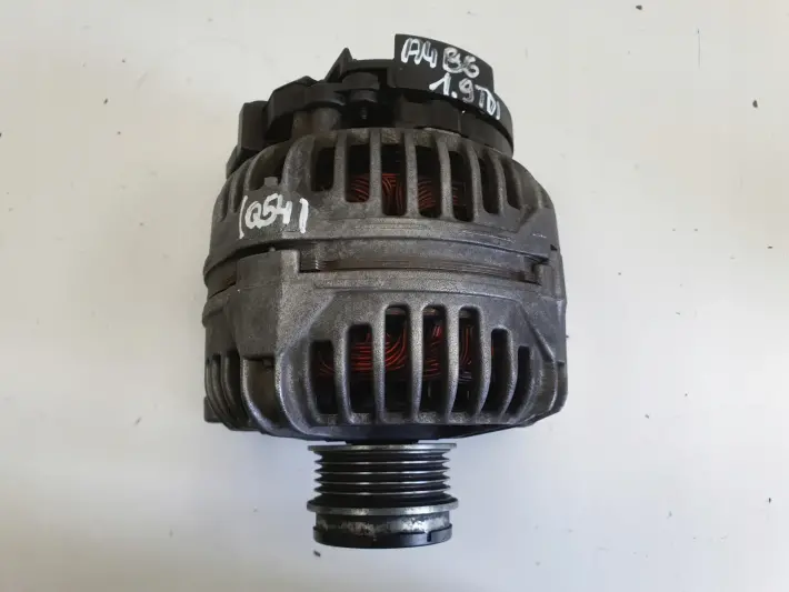Audi A4 B6 1.9 TDI ALTERNATOR Valeo 028903031A 120A