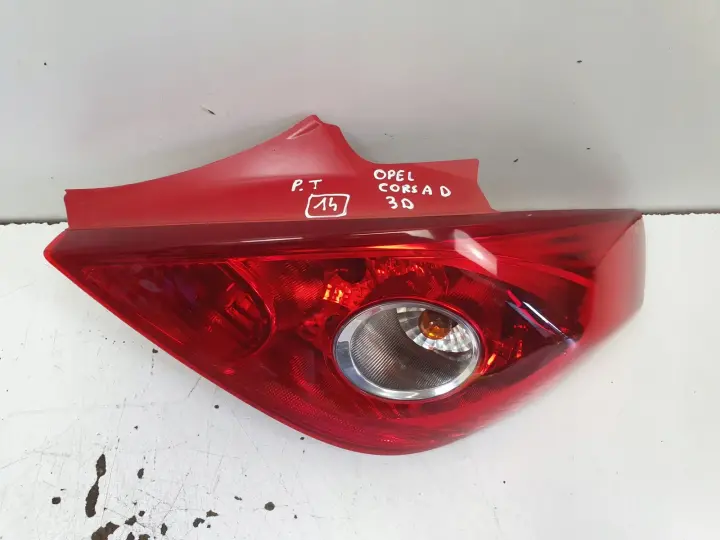 Opel Corsa D 3D 06-14r TYLNA TYLNIA LAMPA PRAWA PRAWY TYŁ 13211841 89038963