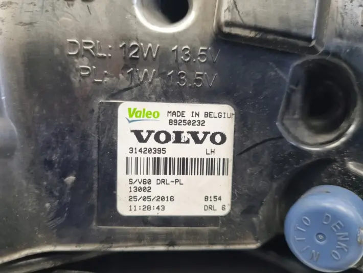 Volvo S60 II V60 LIFT PRZEDNI HALOGEN LEWY PRZÓD kierowcy LED DRL 31420395