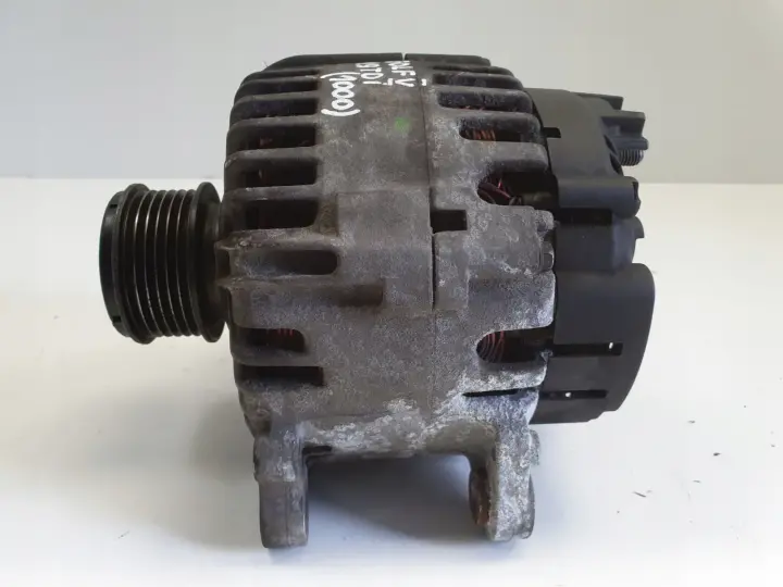 VW Golf V 1.9 TDI ALTERNATOR valeo 06F903023C 140A