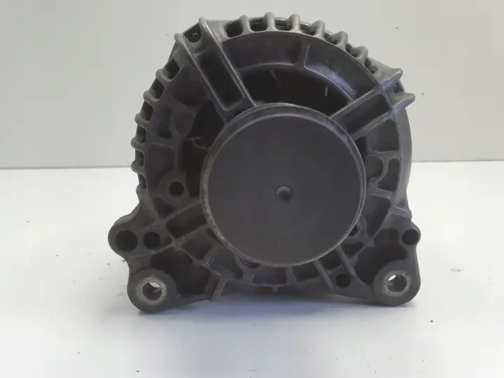 VW Golf IV 1.9 TDI ALTERNATOR bosch 028903028E