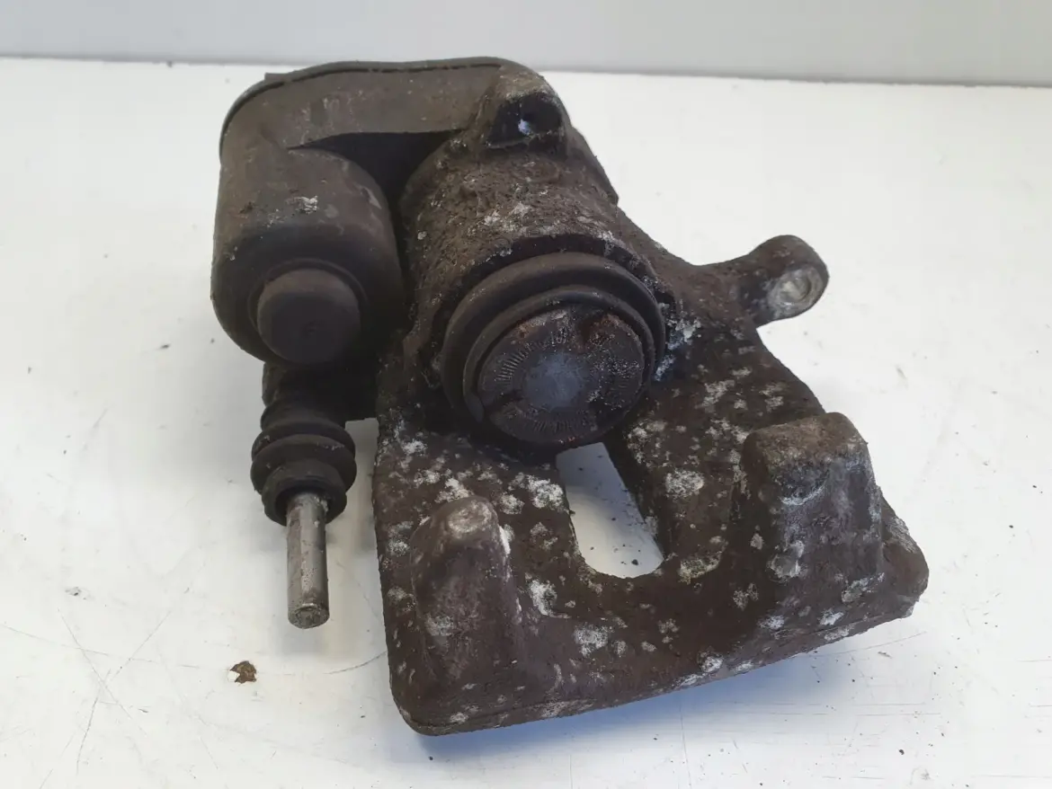 Volvo S60 II S80 II V60 V70 III XC70 II TYLNY ZACISK HAMULCOWY prawy tył