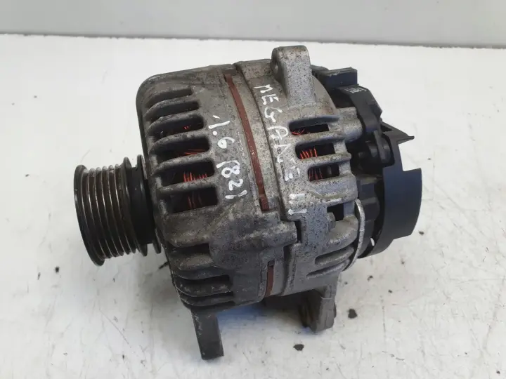 Renault Megane III 1.6 16V ALTERNATOR 0124425070 bosch 120A