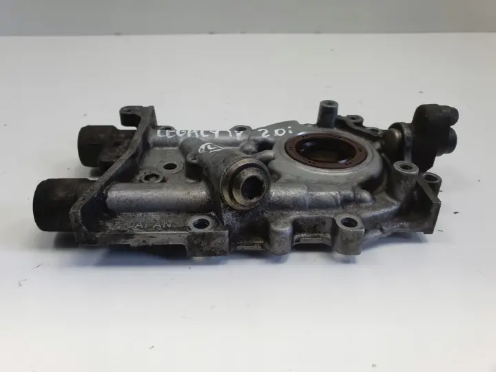 Subaru Legacy IV 2.0 B POMPOA OLEJU olejowa