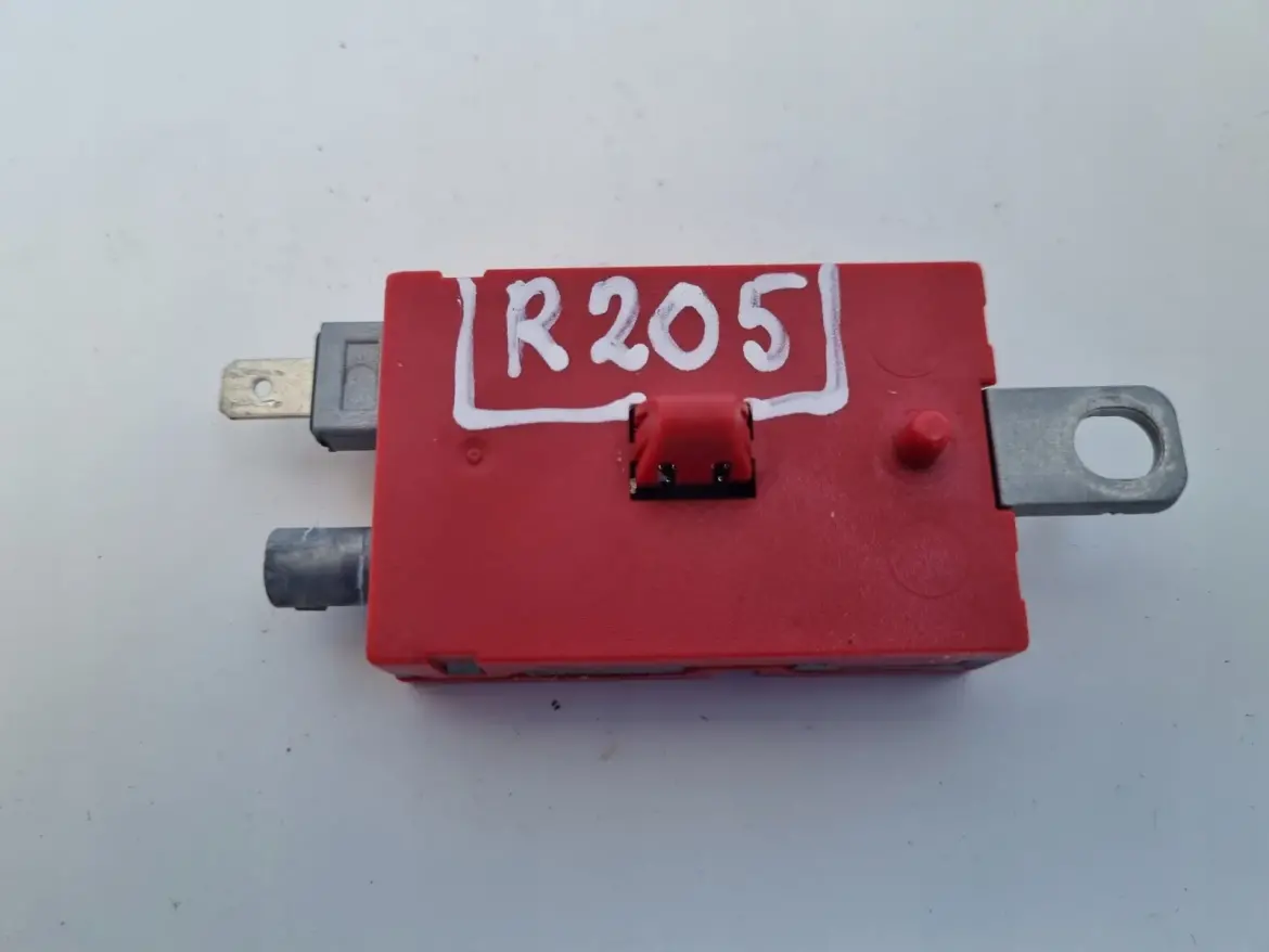 Volvo V60 WZMACNIACZ ANTENY 7CP1-18C847-PA P31260852