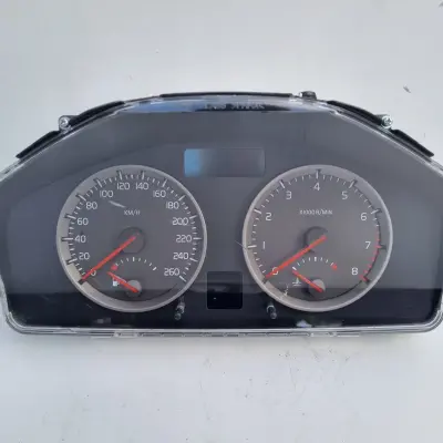 Volvo V50 1.8 16v LICZNIK ZEGARY europa 30728642 30710071