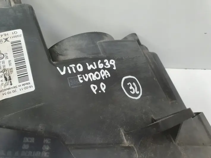 Mercedes Vito Viano W639 LIFT PRZEDNIA LAMPA PRAWA prawy przód A6398201961