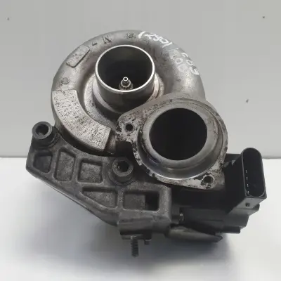 BMW E87 E90 2.0 D TURBOSPRĘŻARKA 7795497 49135-05761