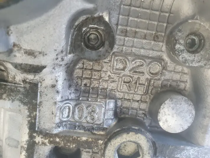 Subaru Legacy IV 2.0 B EJ204 PRAWA GŁOWICA CYLINDRÓW D20 zmienna faza