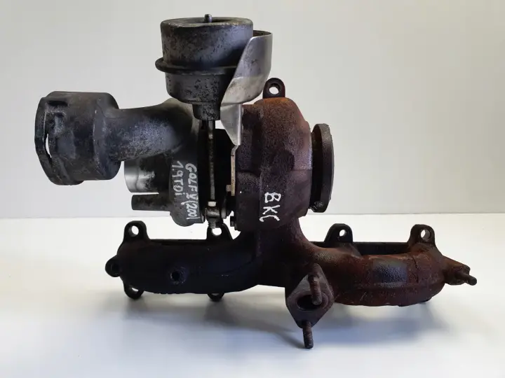 VW Golf V 1.9 TDI TURBOSPRĘŻARKA turbo 038253016R