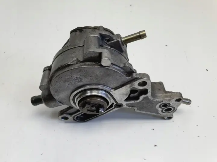Audi A4 B7 1.9 TDI POMPA VACUM wakum 038145209A