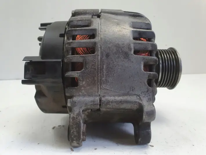 VW Golf VI 1.6 TDI ALTERNATOR valeo 03L903023F 140A