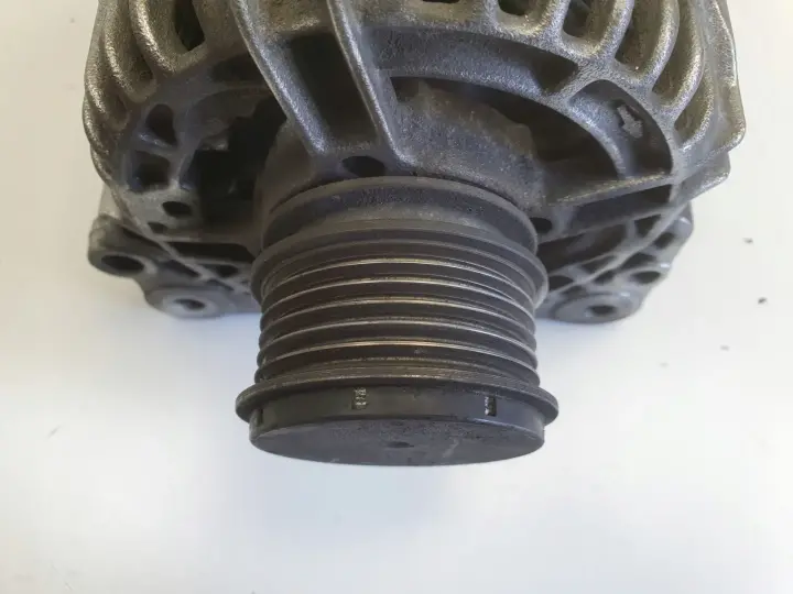 Audi A3 8L Golf IV 1.9 TDI ALTERNATOR 0123515021 038903023L 90A