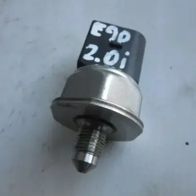BMW E90 E91 2.0 CZUJNIK CIŚNIENIA PALIWA 7337319