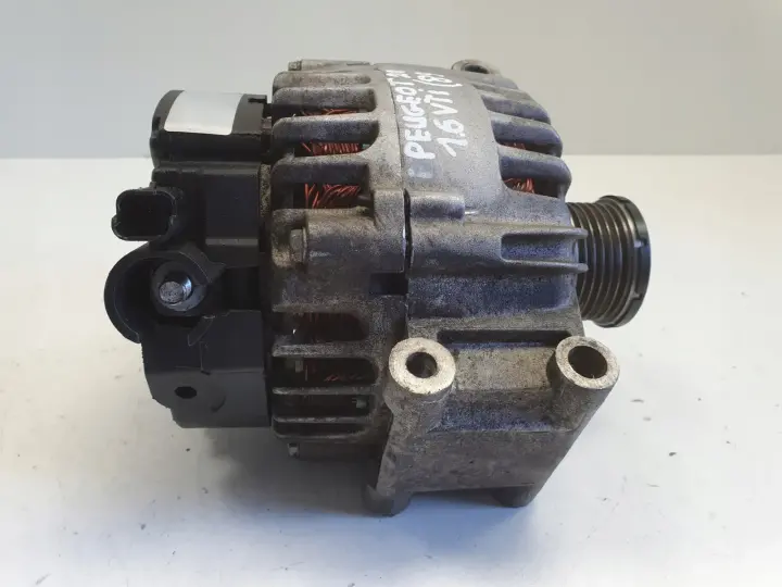 Peugeot 207 1.6 VTI ALTERNATOR VALEO