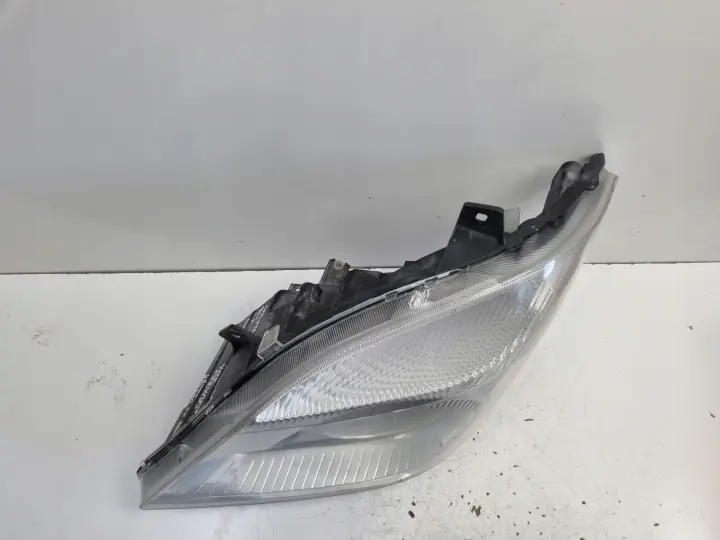 Mercedes Sprinter 906 06-13r PRZEDNIA LAMPA LEWA lewy przód EUROPA