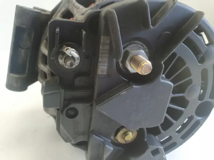 Mercedes Vito W638 2.2 CDI ALTERNATOR bosch 0124515091