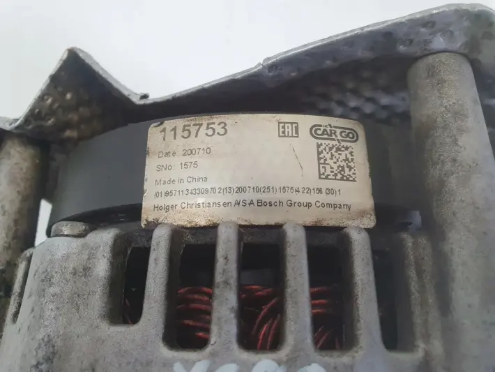 Volvo XC90 4.4 V8 ALTERNATOR BOSCH