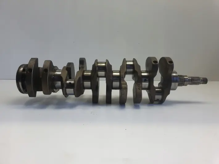 Volvo XC90 2.4 D5 163 KM WAŁ KORBOWY