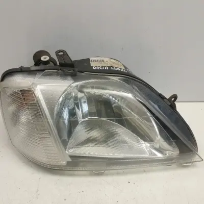 Dacia Logan 04-08 PRZEDNIA LAMPA PRAWA prawy przód