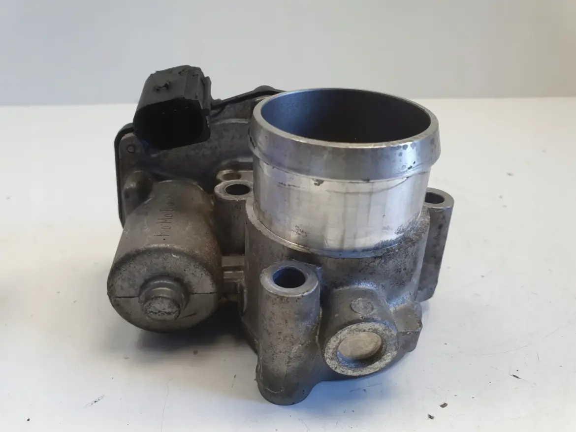Ford Focus MK3 1.0 EcoBoost PRZEPUSTNICA CM5G-9F991-FB