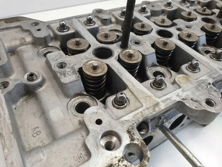 Opel Insignia 2.0 CDTI GŁOWICA CYLINDRÓW 55576915