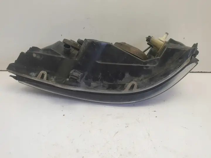 Opel Astra II G PRZEDNIA LAMPA PRAWA prawy przód