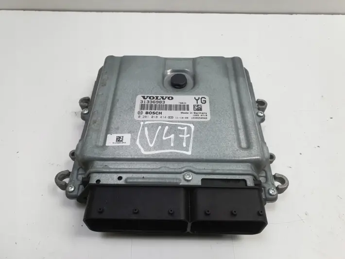 Volvo V40 II 2.0 D3 STEROWNIK SILNIKA komputer 31336983 0281018414