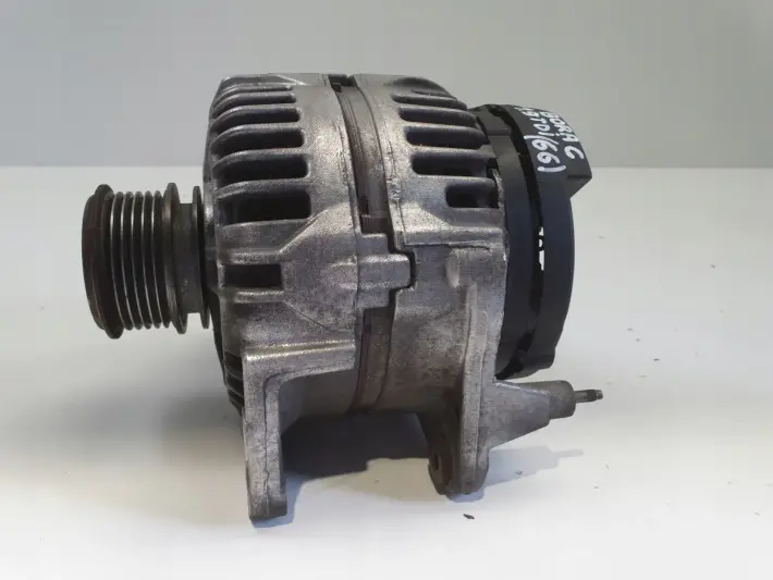 Audi A3 8L Golf IV 1.9 TDI ALTERNATOR bosch 0123515021 038903023L 90A