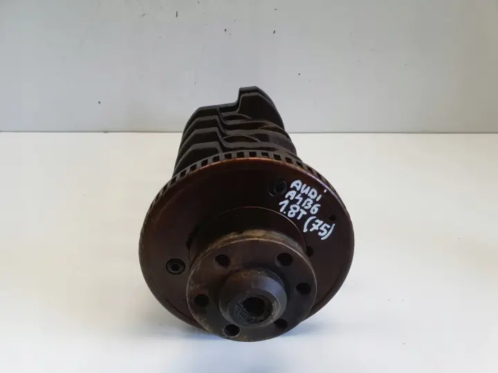 Audi A4 B6 1.8 T turbo WAŁ KORBOWY AVJ