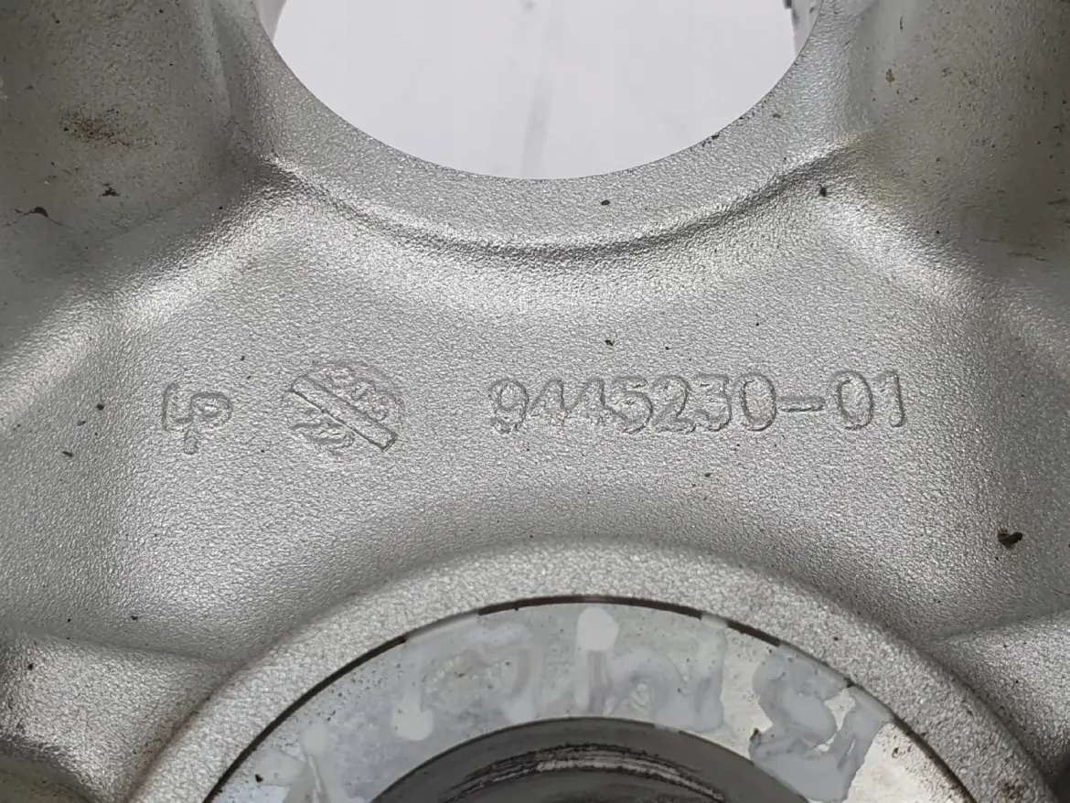e7b262f0cfa1a0a3ee8ec9680ea04e3e