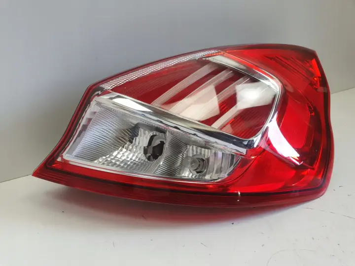 Ford Fiesta VII MK7 12-17r LIFT TYLNIA LAMPA PRAWA LEWY TYŁ 1090041