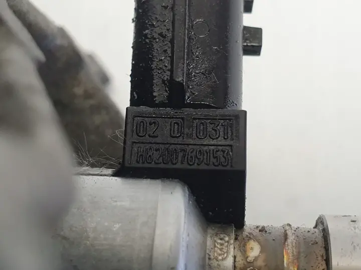 Renault Clio III 1.5 DCI WTRYSKIWACZ DPF łapa