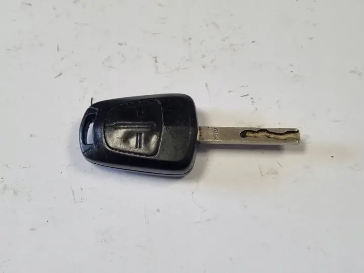 Opel Vauxhall KLUCZYK PILOT 2 przyciski