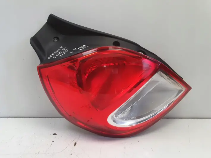 Renault Clio III lift 09-12r TYLNA LAMPA LEWA lewy tył kierowcy 8200776048